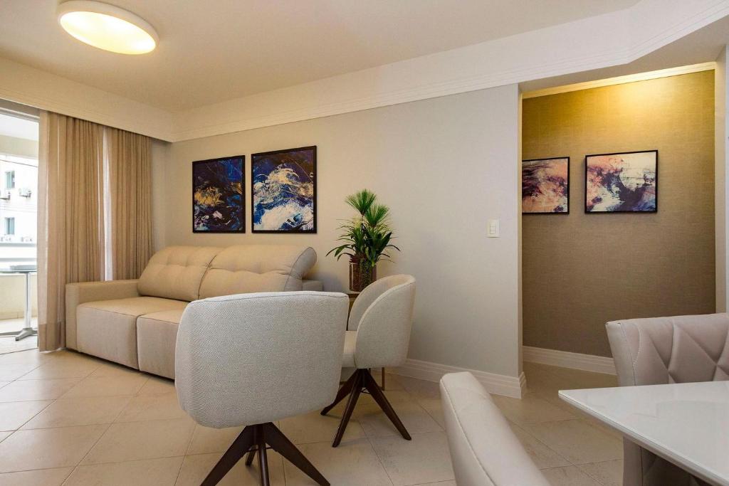 Vila Mallorca 213 - Apartamento a 180 metros da praia de Bombas - Roupa de cama & Toalhas de banho room 4